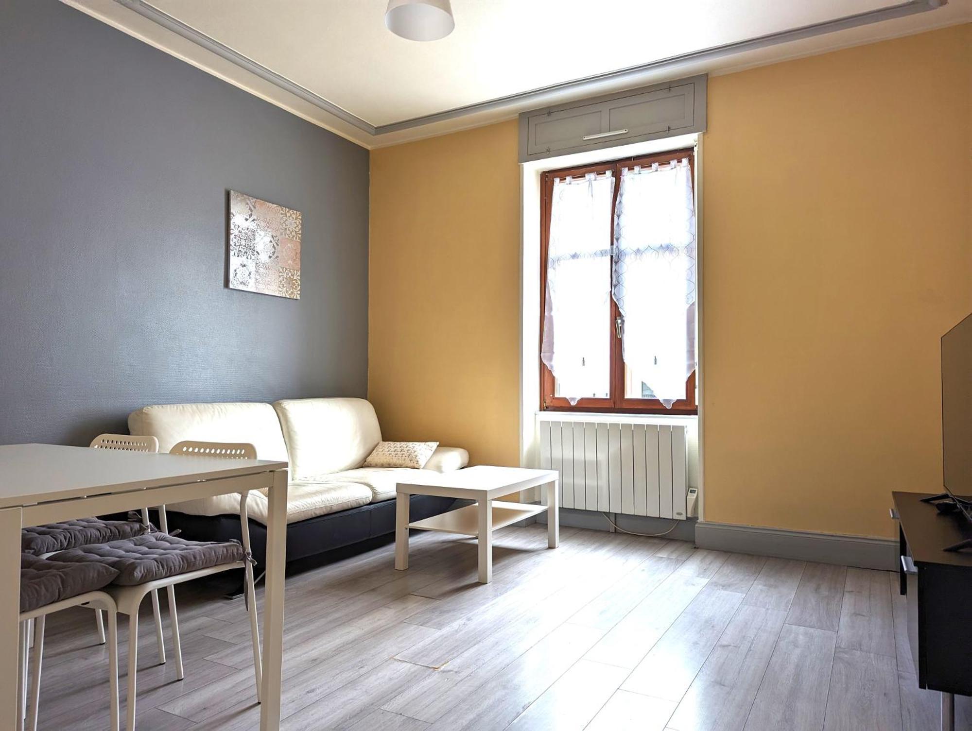 Le Mirage - Appartement 2 Chambres, Salon, Cuisine Equipee, Parking Et Wifi Gratuit Mulhouse Eksteriør bilde