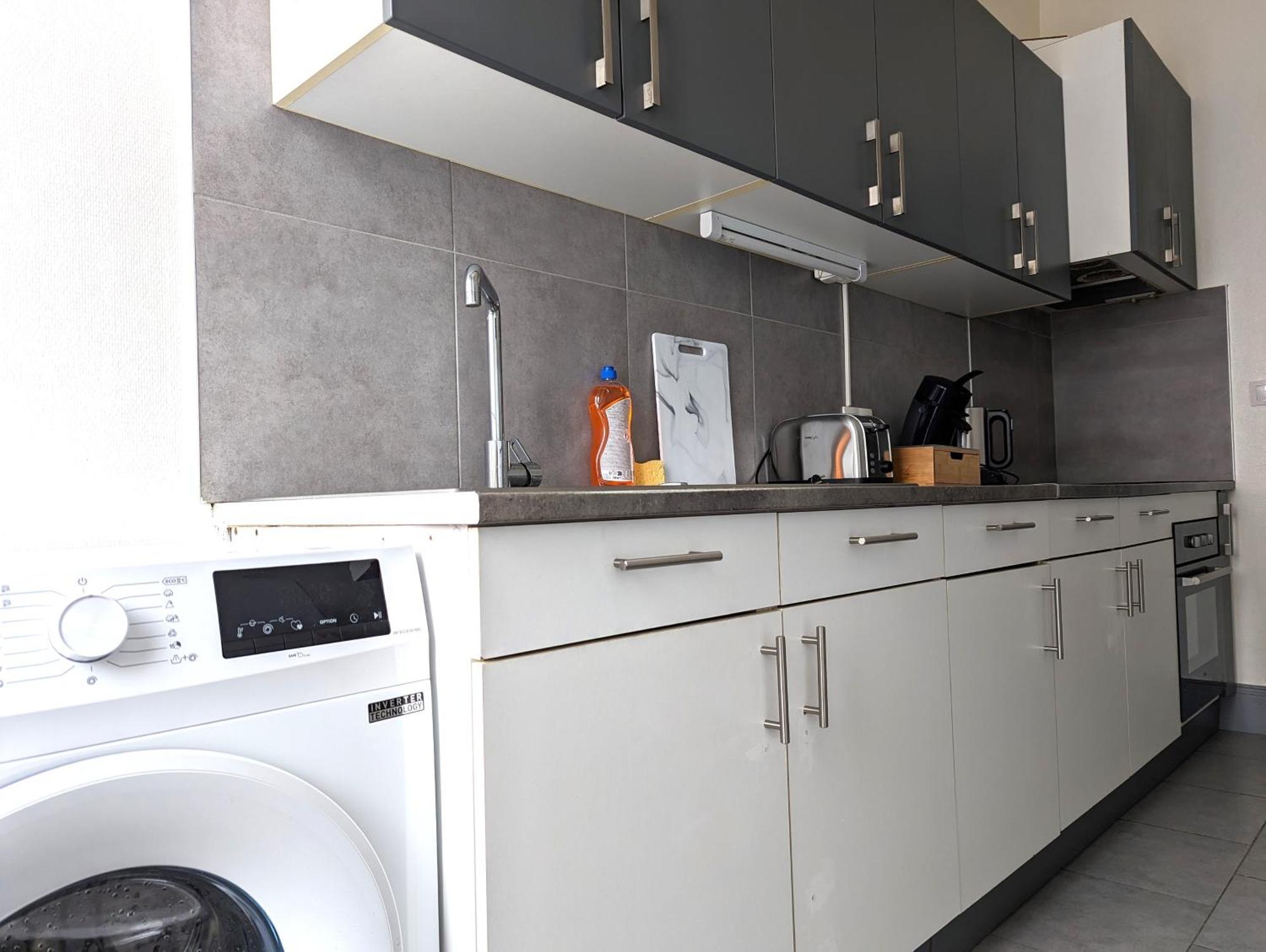 Le Mirage - Appartement 2 Chambres, Salon, Cuisine Equipee, Parking Et Wifi Gratuit Mulhouse Eksteriør bilde